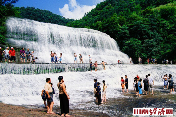 泸州兴泸集团古蔺扶贫项目稳步推进