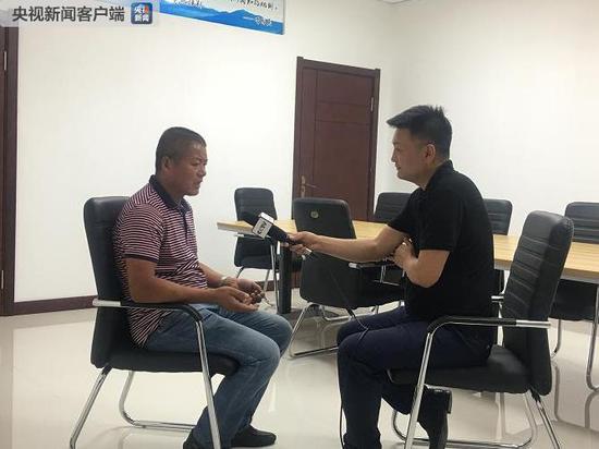 央视记者采访汤兰兰的姨父徐俊生
