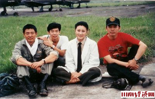 《人民的名义》女主角曾是军嫂在泸州庆生