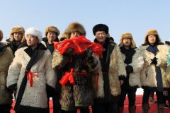 辽宁:3万多游客齐聚抚顺新宾 体验满族传统冬捕文化